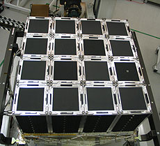 Tracking detector for the GLAST telescope